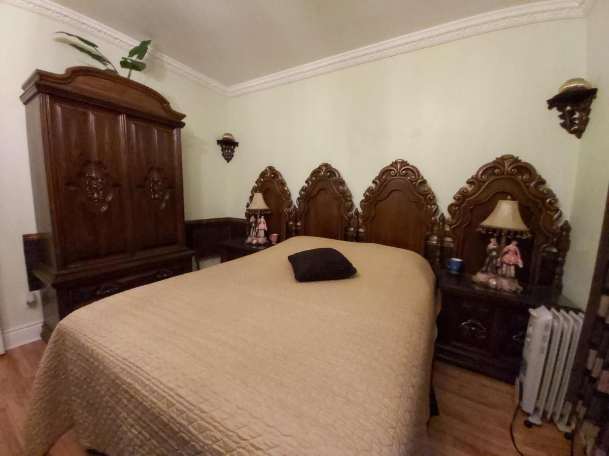 Lovely Classic Room Монреаль Экстерьер фото